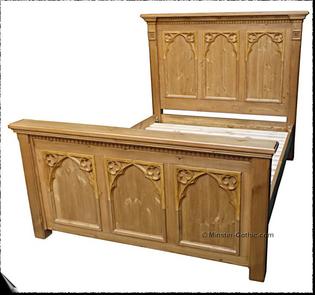 Minster Gothic Classic "Galvin" 6 Panel King Size (5ft) Bed (Antique Pine Stain)